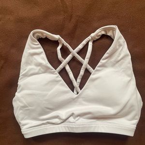 White P’tula strappy sports bra size small
